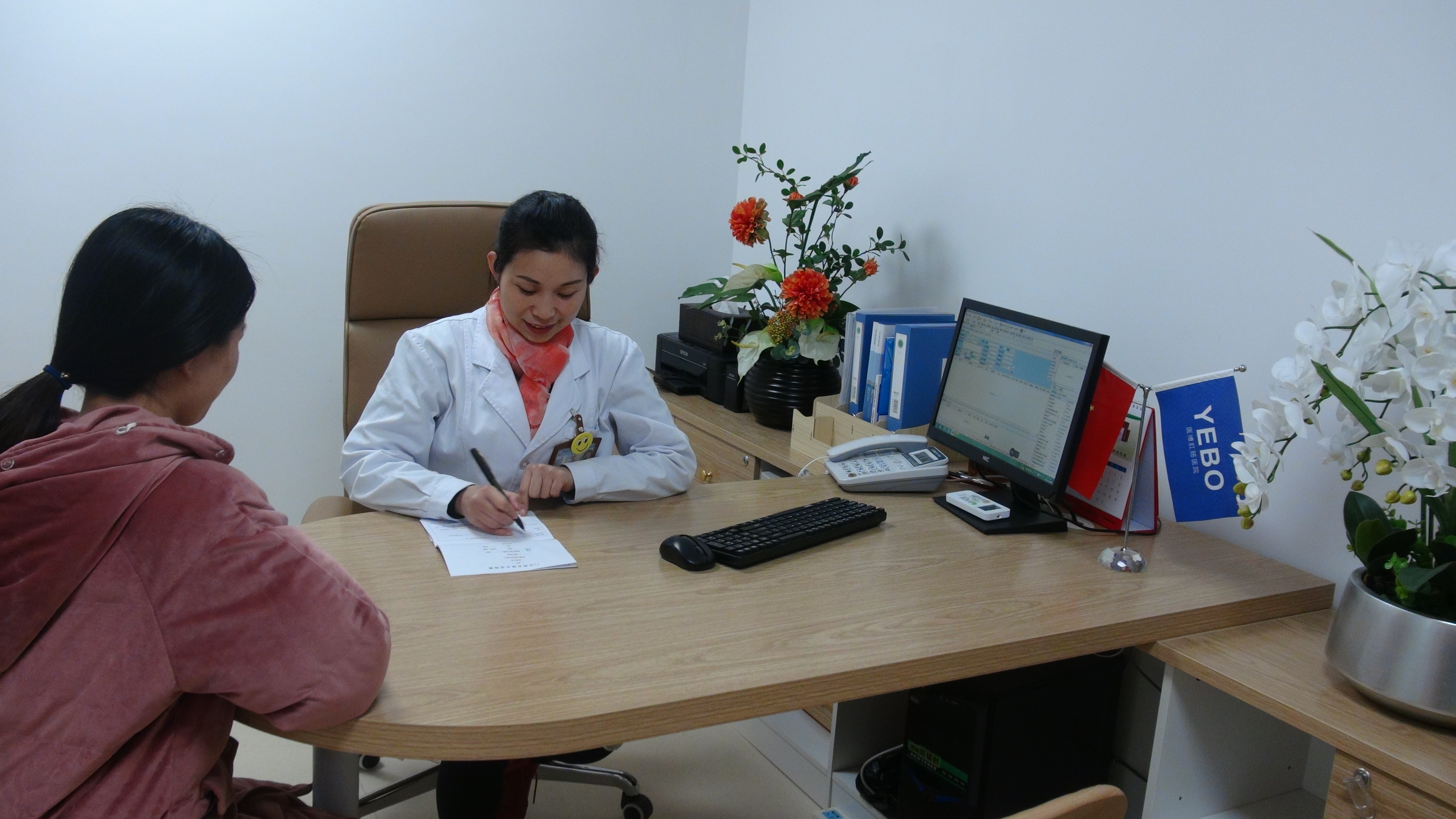 南寧醫(yī)博醫(yī)院微創(chuàng)技術(shù)治痔瘡靠譜嗎？